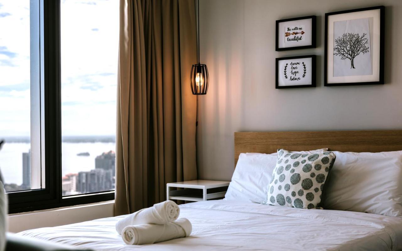 Muji Studio 2 - Seaview At 218 Tropicana Near Komtar Food Heaven With Netflix & Tv Box George Town Dış mekan fotoğraf