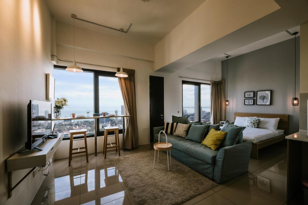 Muji Studio 2 - Seaview At 218 Tropicana Near Komtar Food Heaven With Netflix & Tv Box George Town Dış mekan fotoğraf